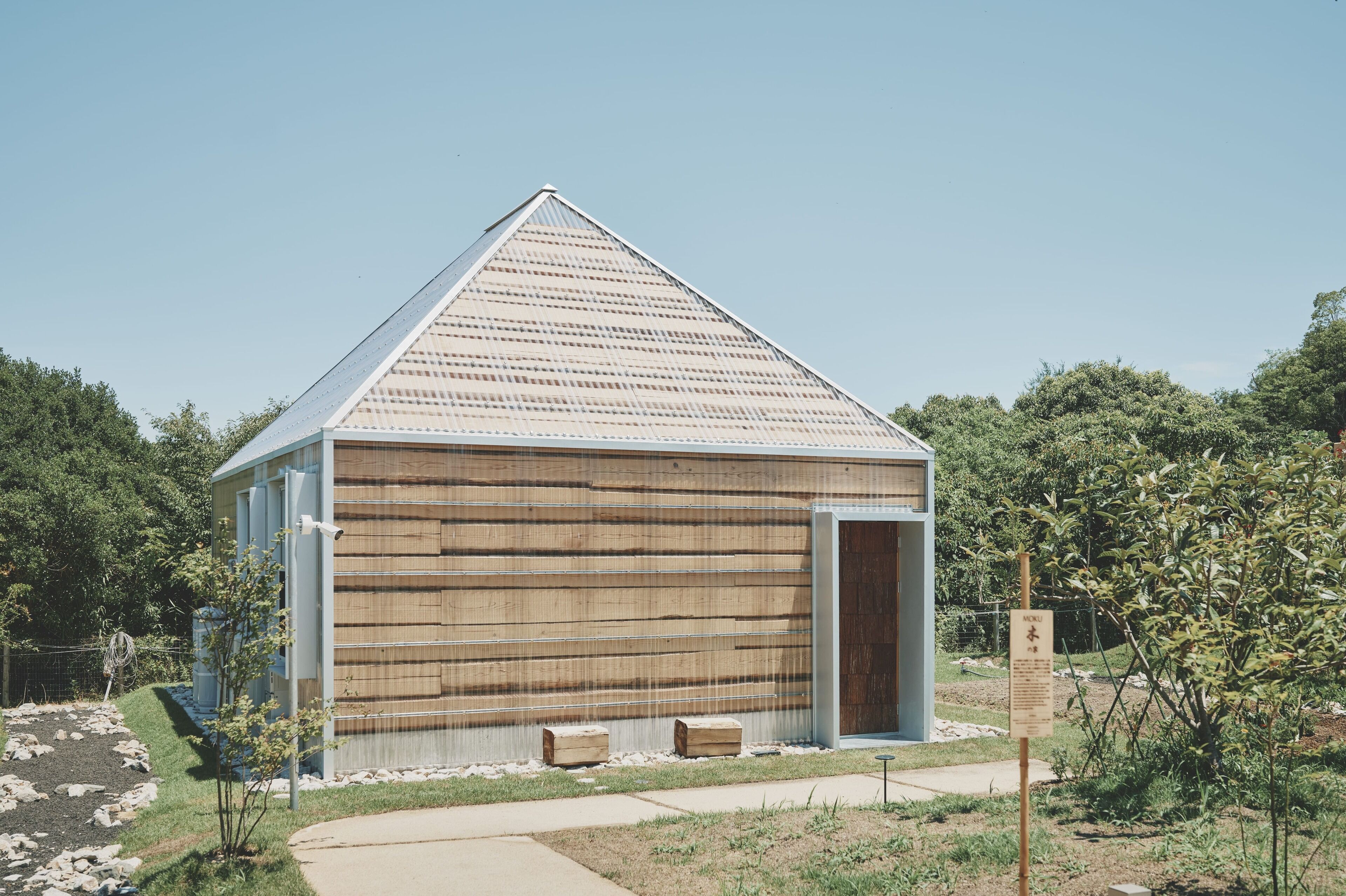 Villa, para no fumadores | Caja de seguridad en la habitación y escritorio 