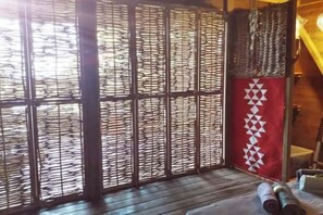 Interior - Tree house perched among the trees (Deshaies)