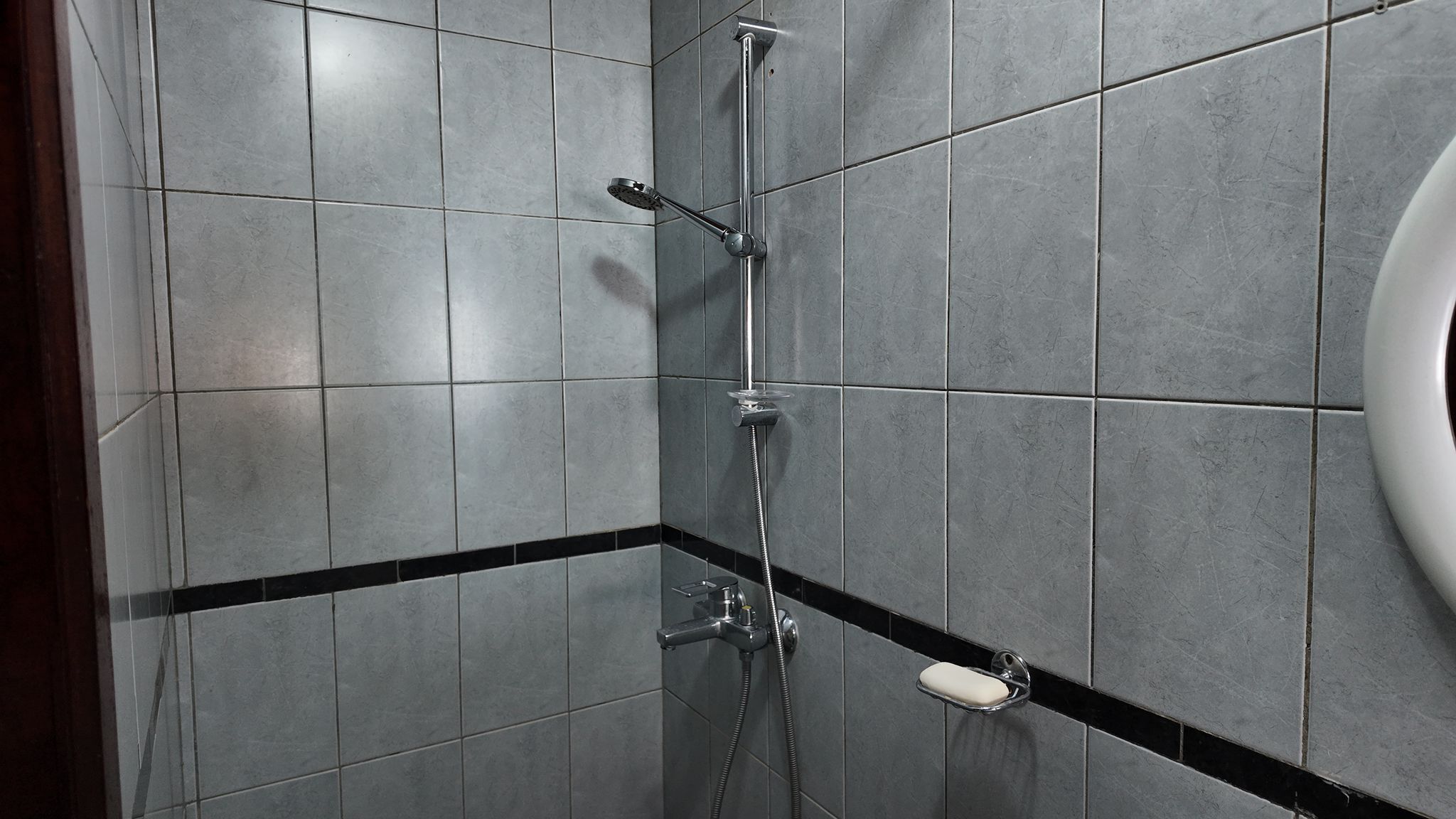 Double Room, Lanai, Garden View | Bathroom | Shower, towels, soap, toilet paper