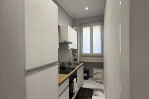 Microwave, stovetop, dishwasher