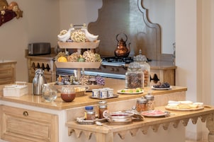 Desayuno buffet incluido todos los días 