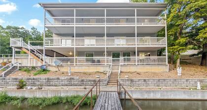 Lakefront 2BR Retreat w/ Dock Access+Scenic Views