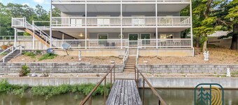 Lakefront 2BR Retreat w/ Dock Access+Scenic Views