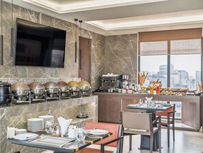 Petit déjeuner buffet compris tous les jours