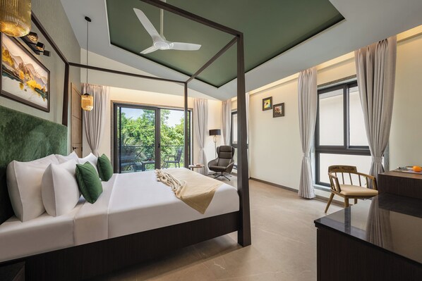 Double Room, Garden View | Iron/ironing board, free WiFi, bed sheets