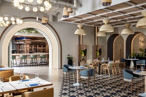 Dining - Grand Millennium Business Bay (Dubai)