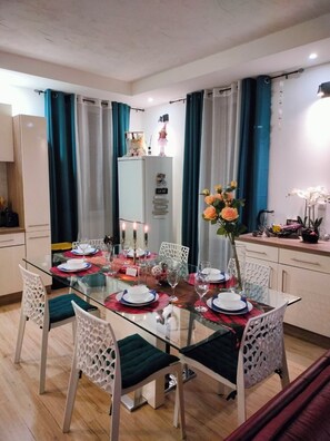Dining - Bright apartment in Mertzwiller (Mertzwiller)