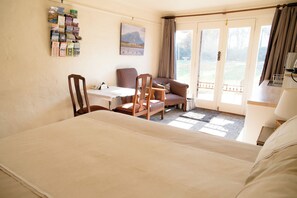 1 多间卧室、熨斗/熨衣板、WiFi、床单