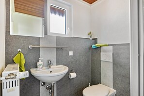 Doccia, asciugacapelli, asciugamani