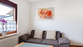 Fernseher, Tischtennisplatte