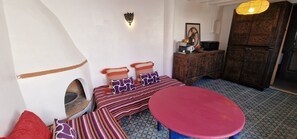 Interior - Charming Riad in a quiet and typical area of the medina with breakfast pts. (Essaouira)