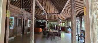 Eyang Residence Limasan Kebon Dalem