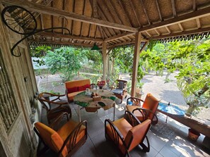 Classic Cottage, 2 Bedrooms, Kitchen | Terrace/patio