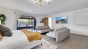 7 chambres, fer et planche à repasser, Wi-Fi, draps fournis