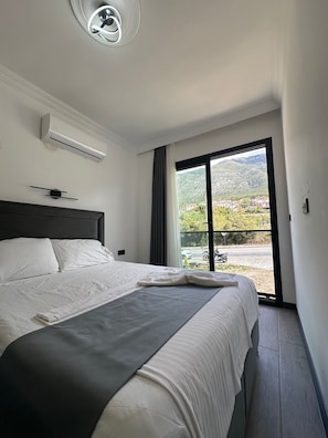 Luxury Apartment, Balcony, Mountain View | Down comforters, individually decorated, individually furnished, desk - Azra Apart Ölüdeniz (Fethiye)