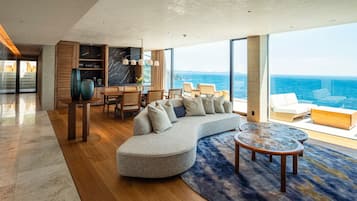 Suite presidencial, 2 dormitoris, piscina privada, vistes a l'oceà (Hot Spring, Non Smoking) | Caixa forta a l'habitació, planxa i posts de planxar i wifi gratuïta