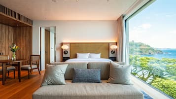 In-room safe, iron/ironing board, free WiFi