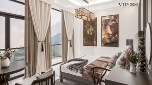 Suite, Balcony, Mountain View