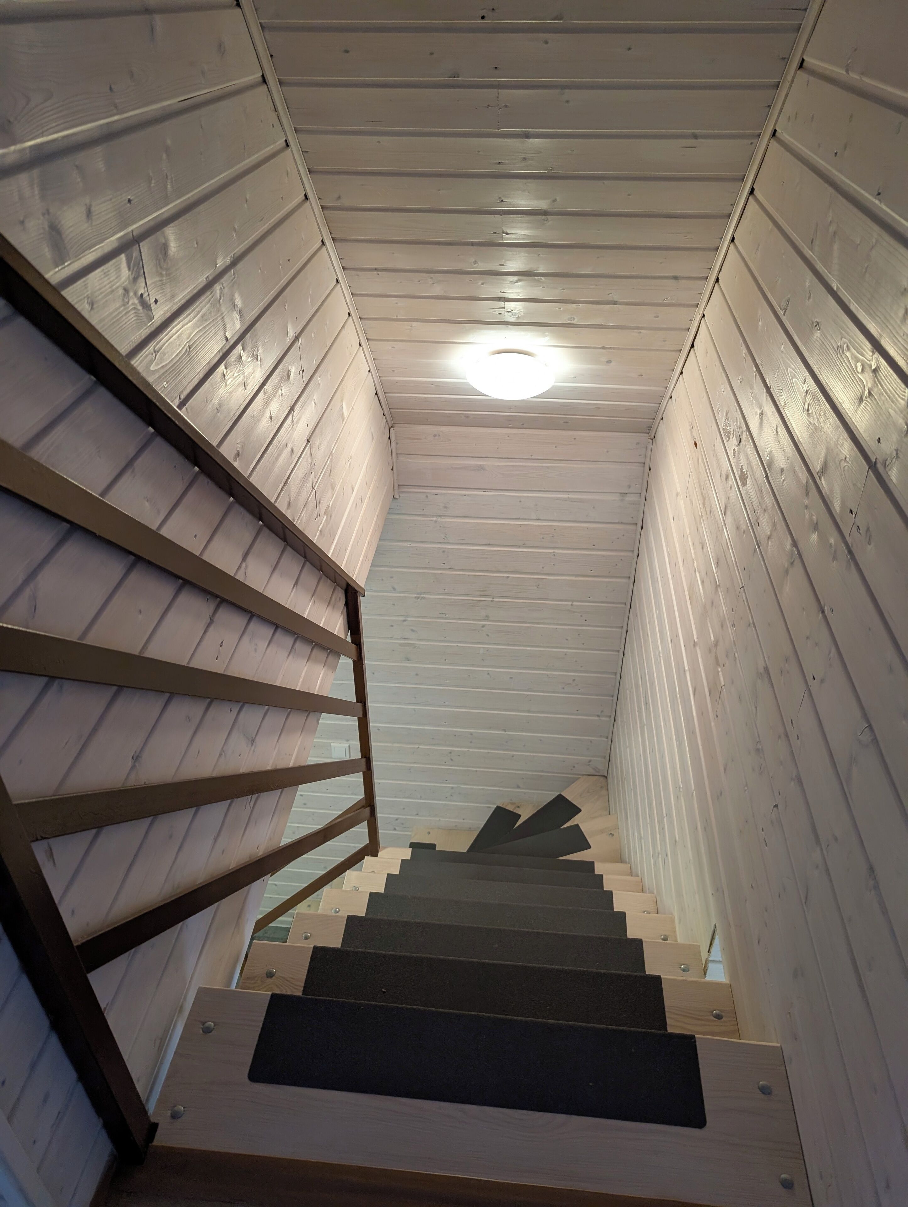 32-inch flat-screen TV with cable channels