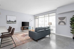 TV, fireplace, offices