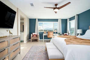 6 bedrooms, iron/ironing board, WiFi, bed sheets