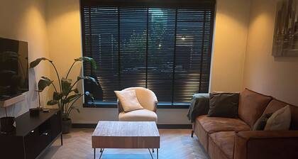 Authentic Dutch house in the center of Edam, 20 min. Amsterdam