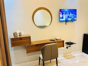 Deluxe Suite, 3 Bedrooms, Housekeeping, Hill View | Desk, laptop workspace, iron/ironing board, free WiFi