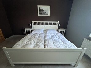 2 slaapkamers, reisbedje, gratis wifi