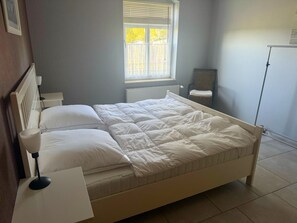 2 habitaciones, cuna de viaje y wifi gratis