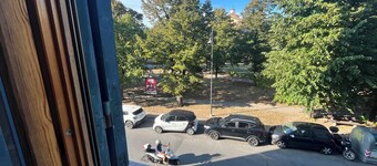 Vista Victoria Aprt. Cozy house in downtown. Park view with animal area-