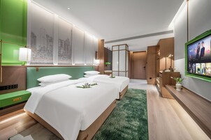 デスク、ノートパソコン用作業スペース、アイロン / アイロン台、WiFi (無料)