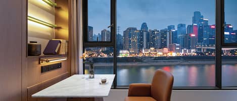 Laptop workspace, iron/ironing board, free WiFi, bed sheets