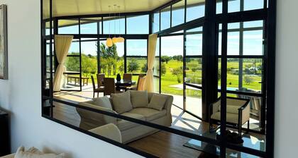 La Casa de Cristal by Puerto Dijama