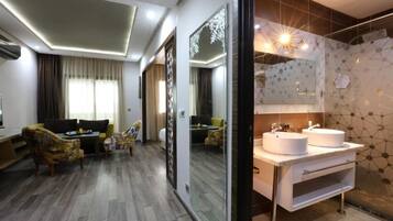 In-room safe, iron/ironing board, free WiFi