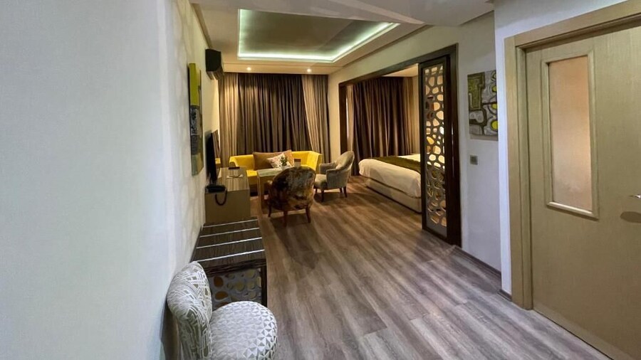 Silver Suites Hotel & Spa