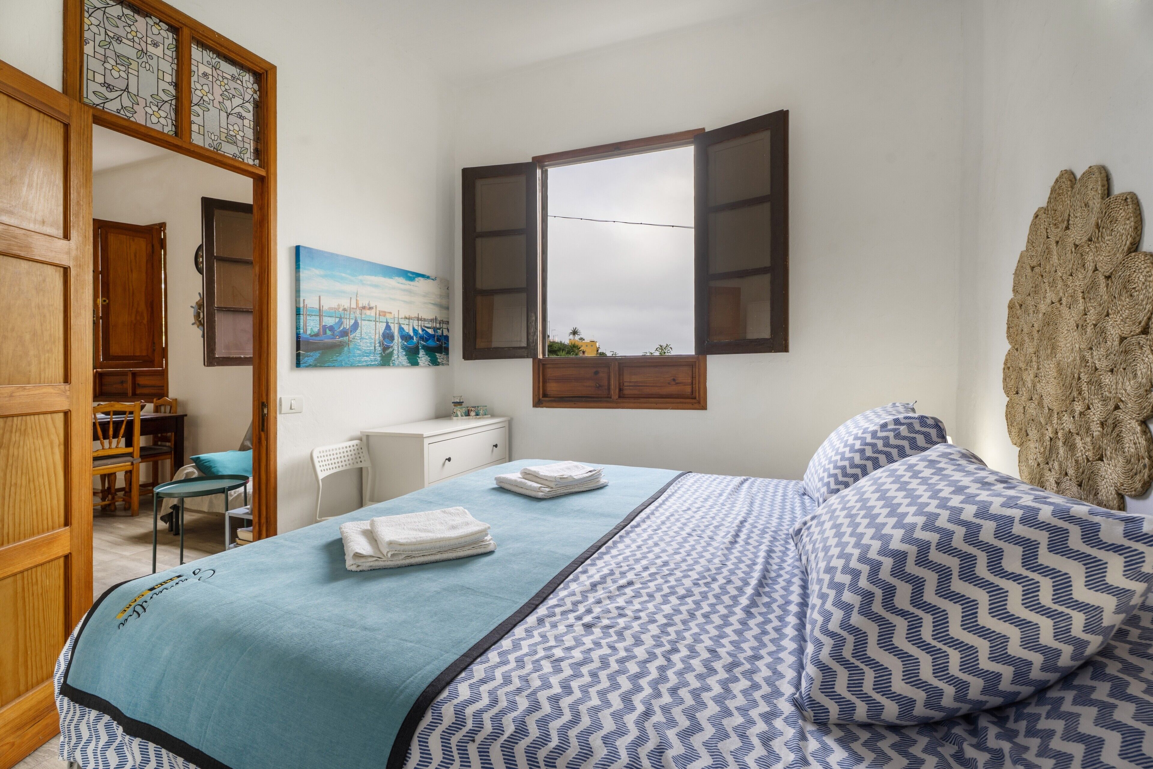 2 makuuhuonetta, Wi-Fi, vuodevaatteet