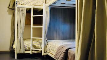 6 Beds Female Dormitory | Free WiFi