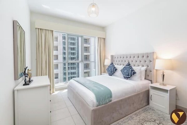 Luxury Apartment, Balcony, City View