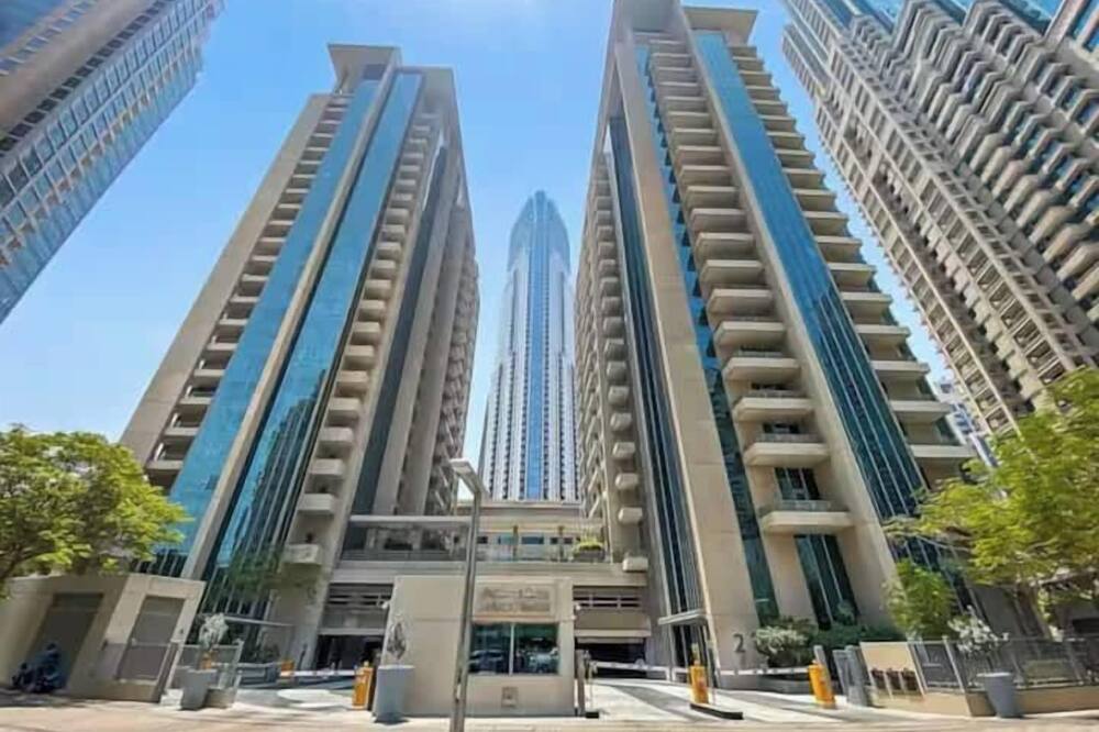 Vogue | Boulevard Central near Burj Khalifa | Dubai Mall