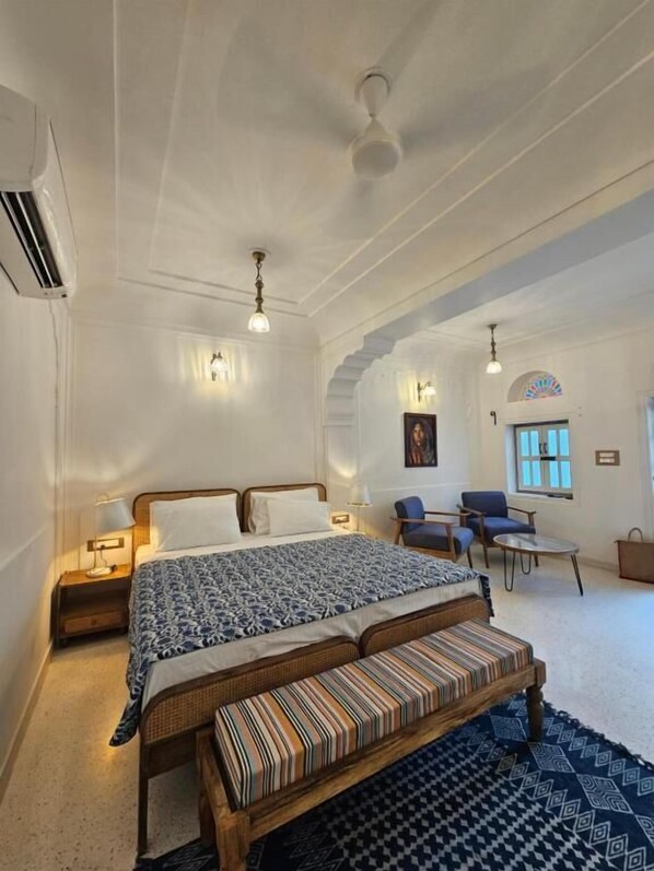 Bàn, truy cập Internet không dây miễn phí