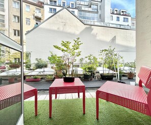 Terrace/patio - Superb 2-Bedroom Apartment 1-Minute from Stadtpark (Wien)