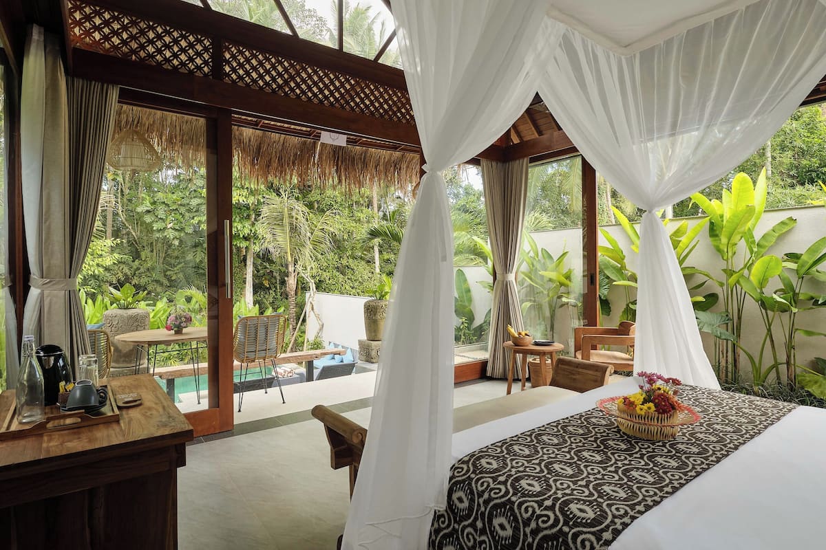One Bedroom villa private pool with Jungle view | Desk, free WiFi, bed sheets