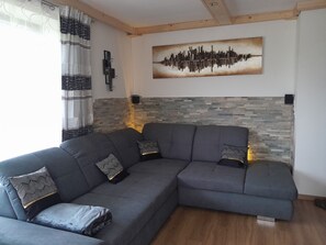 TV - House WASTL Apartment 130m2 (Top apartment 3 bathrooms, 3 WC, 4 TVs) (Pichl)