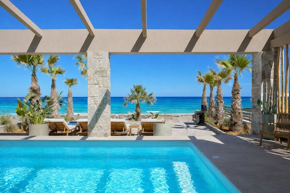 Unclassified image, 1 of 52, button