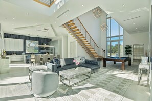 TV - Luxury New Modern Beach Mansion in BEST Location! (Jupiter)