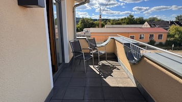 Suite, balcón, vista a la colina | Balcón