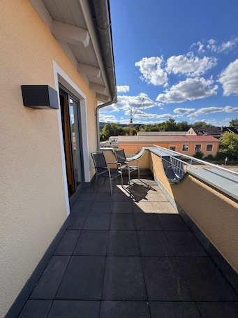 Suite, Balcony, Hill View | Balcony