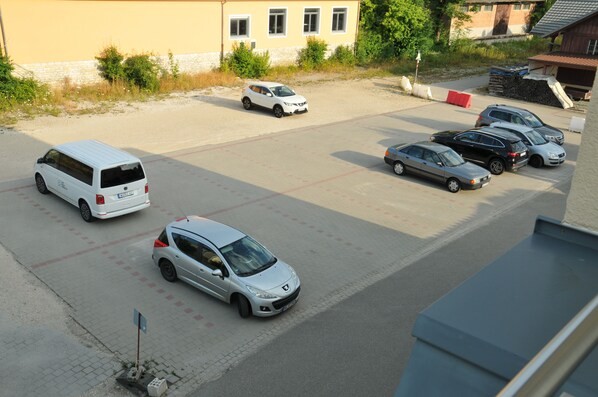 Free self parking
