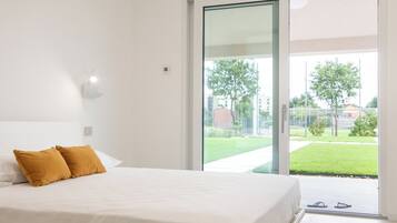 1 bedroom, travel crib, free WiFi, bed sheets