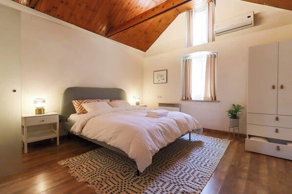 3 chambres, fer et planche à repasser, lit parapluie, Wi-Fi